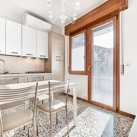 Happy House - Host Solution Apartamento *