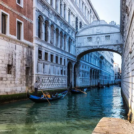 Happy House - Host Solution * Τζεσόλο Λίντο