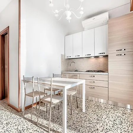 Happy House - Host Solution Appartement
